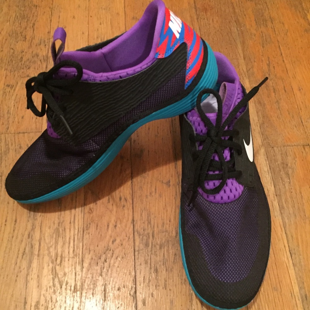 Nike beach shoes